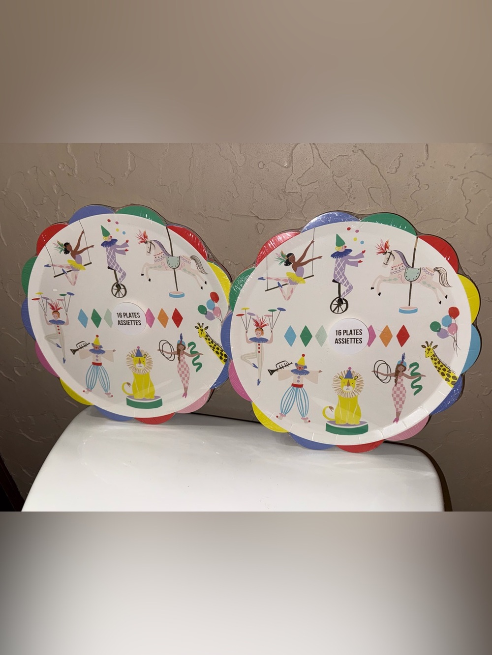 NEW Sealed 2 Packs Circus Birthday Party Paper Plates 16 Ct Each LG Meri Meri